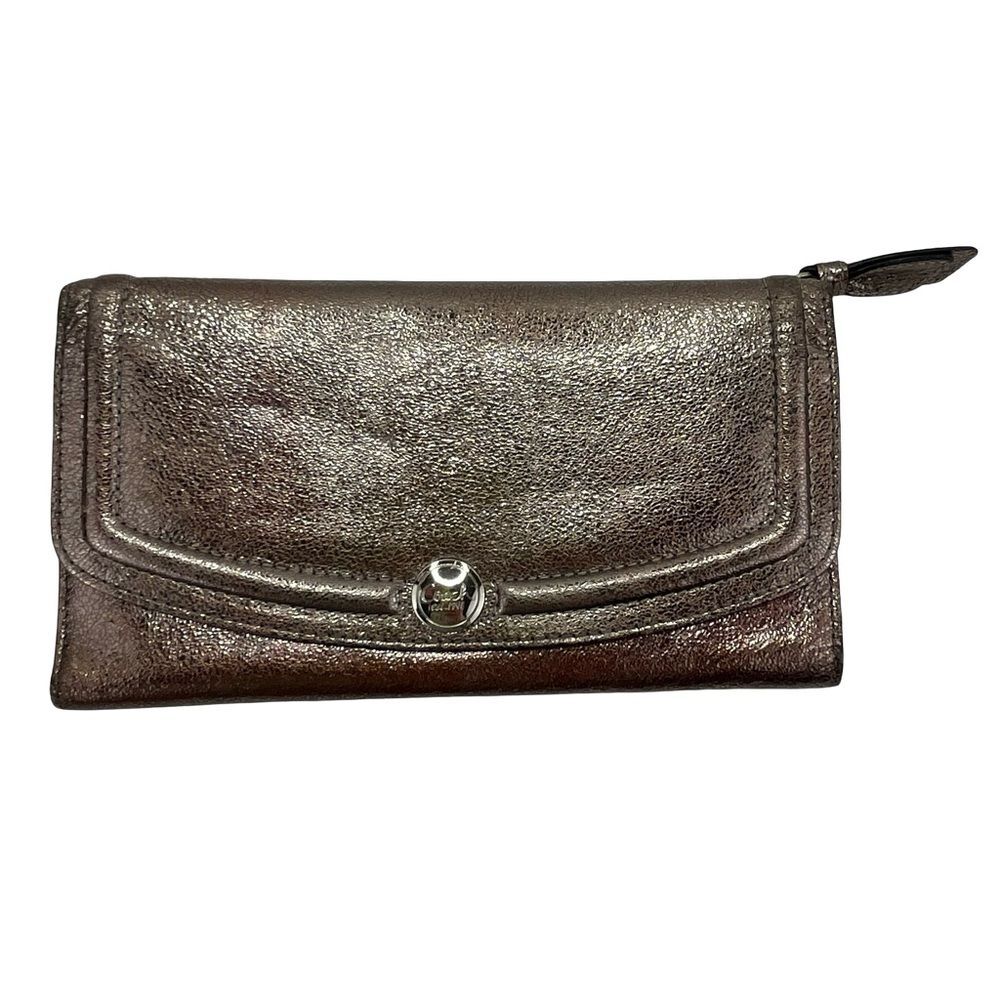 Elegant Coach Metallic Wallet